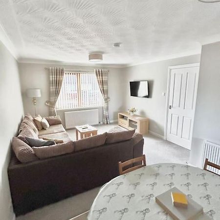 Cosy At Camden, Entire Bungalow Evanton Bagian luar foto